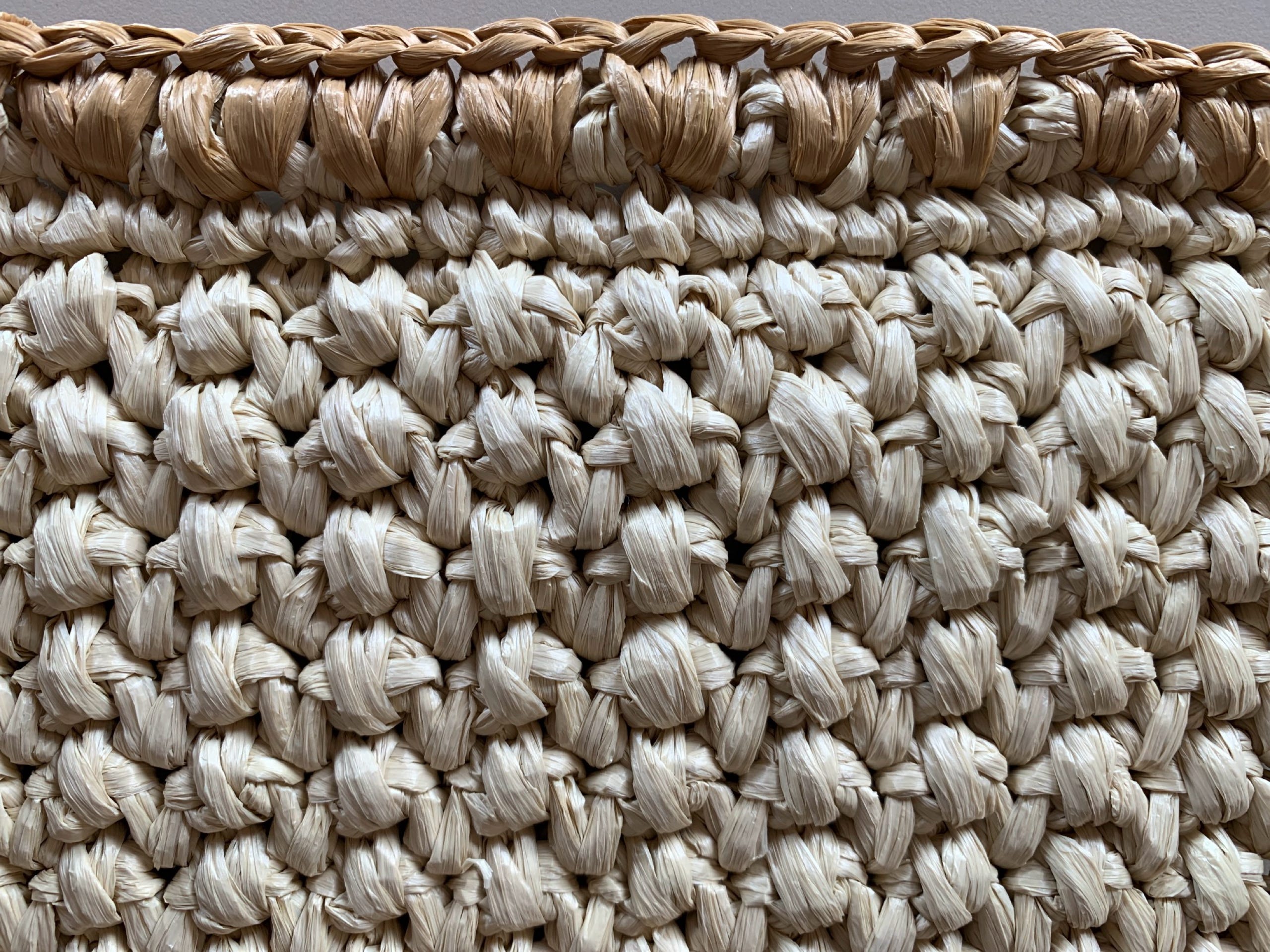 Stuoie a telaio meccanico larghezza 70cm in qualsiasi materiale, pelle, tessuto, ecopelle, PU, cuoietto tuffato di vitello o bufalo, fibre naturali come rafia, etc. 